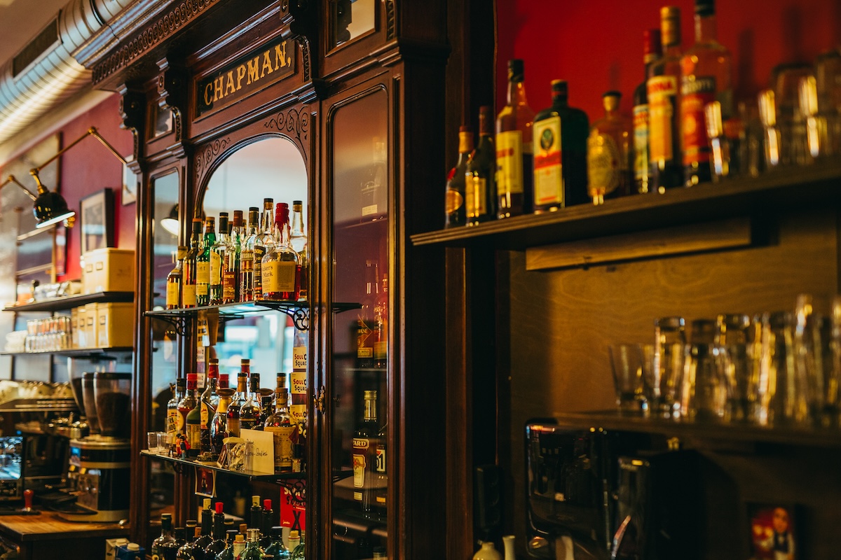 Bar bei der Zweibar